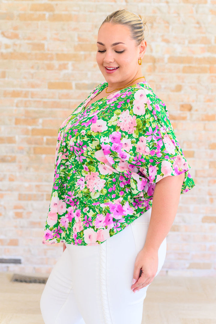 Florence V-Neck Statement Top in Kelly Green-Short Sleeve Tops-Inspired by Justeen-Women's Clothing Boutique