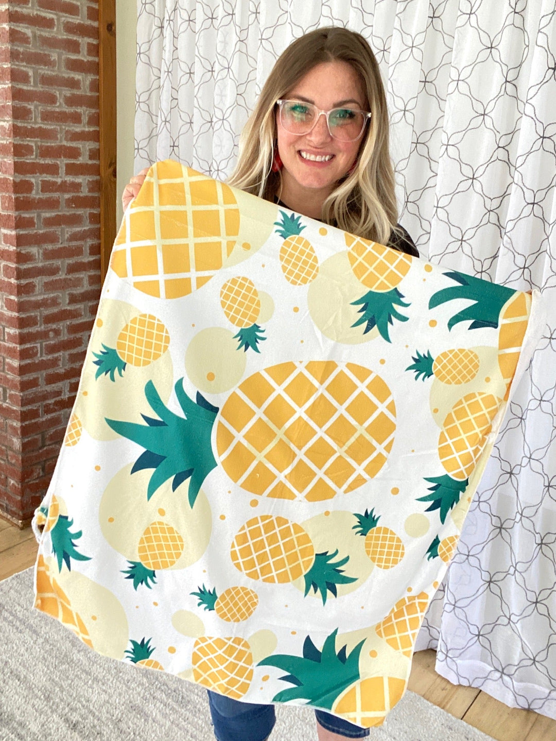 Pineapple Backpack Towel-Julia Rose-Inspired by Justeen-Women's Clothing Boutique