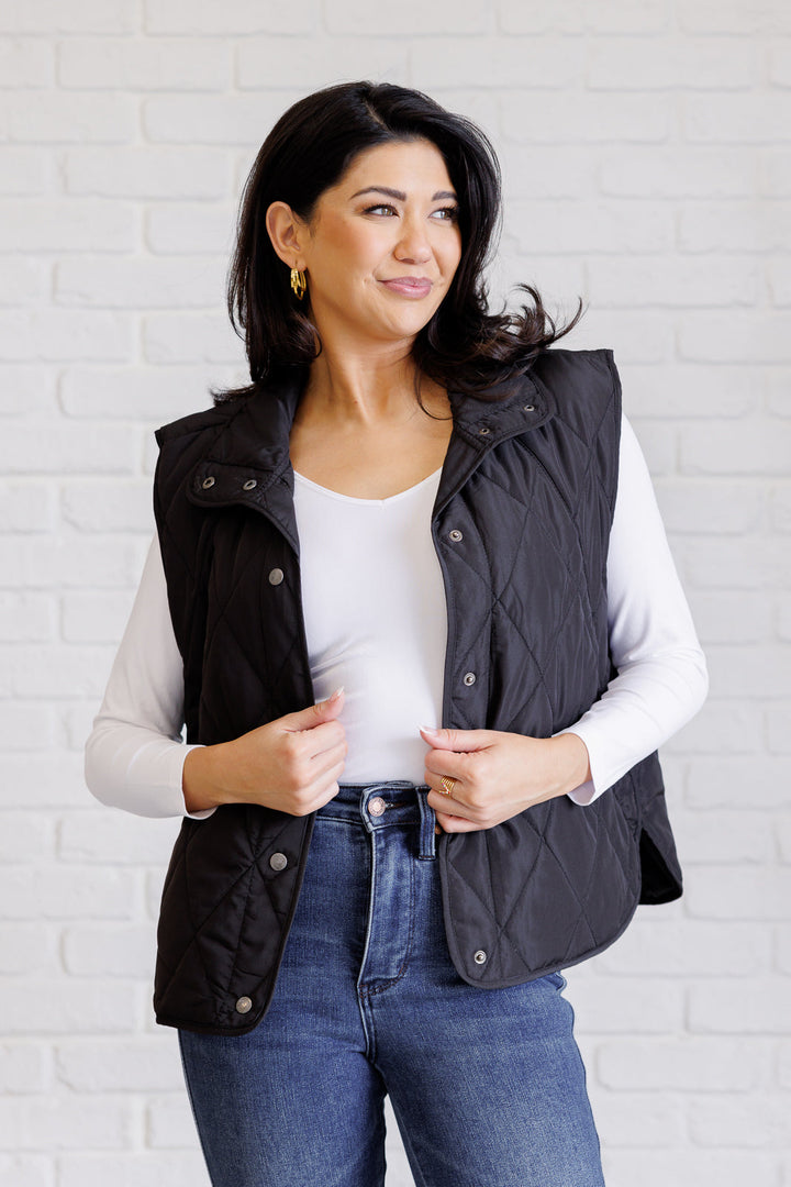 Layering Queen Quilted Puffer Vest in Black-Outerwear-Inspired by Justeen-Women's Clothing Boutique