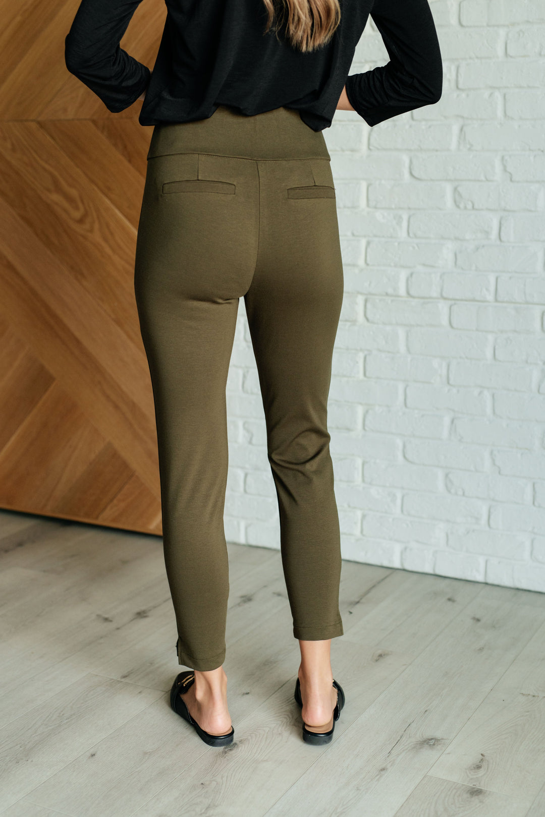 Magic Ankle Crop Skinny Pants in Olive-Pants-Inspired by Justeen-Women's Clothing Boutique