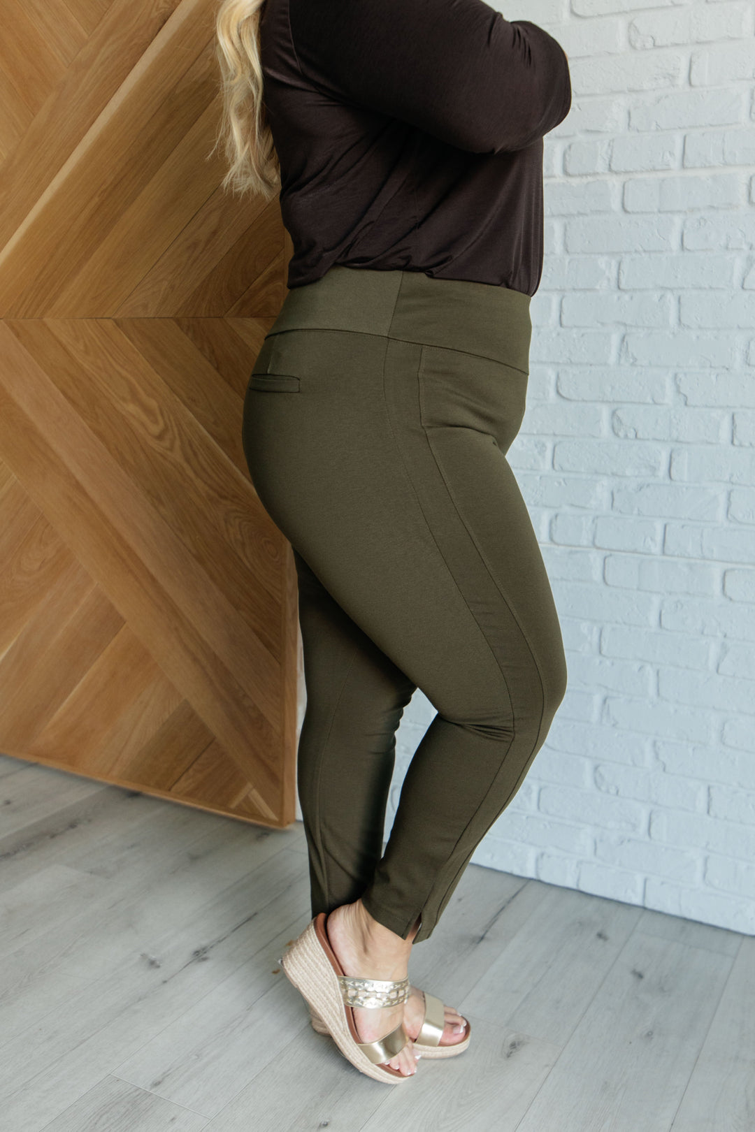 Magic Ankle Crop Skinny Pants in Olive-Pants-Inspired by Justeen-Women's Clothing Boutique