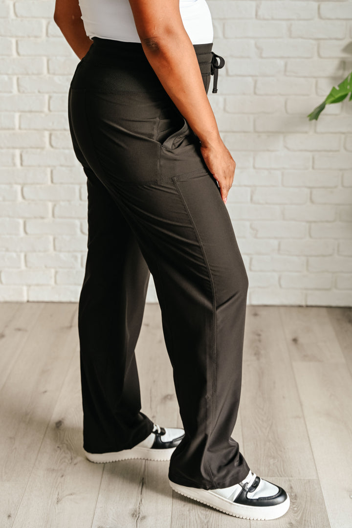 Runner's High Drawstring Joggers in Black-Pants-Inspired by Justeen-Women's Clothing Boutique