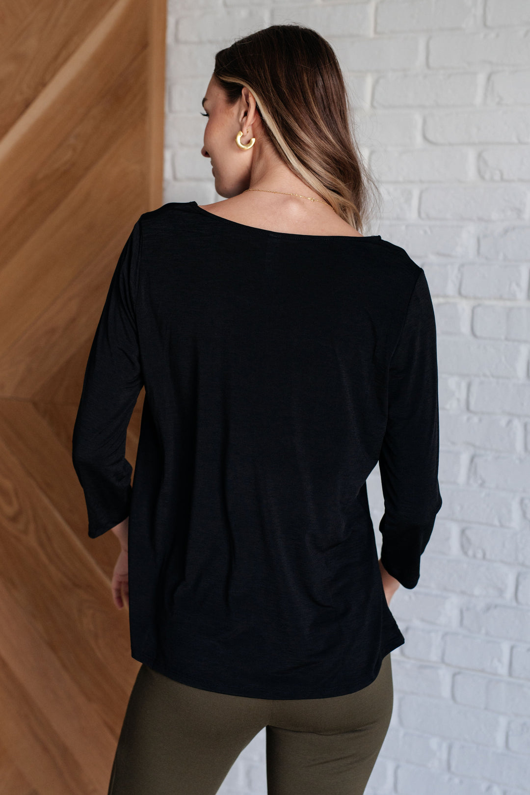 Signature Classic Round Neck Top in Black-100 Short Sleeve Tops-Inspired by Justeen-Women's Clothing Boutique