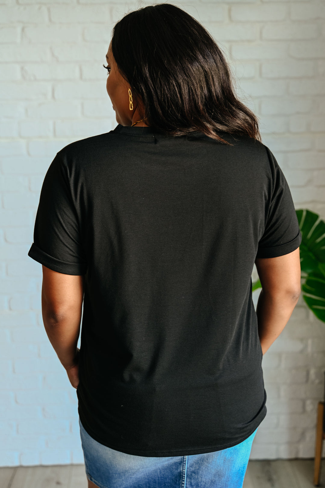 Uptown Crew T-Shirt in Black-Short Sleeve Tops-Inspired by Justeen-Women's Clothing Boutique