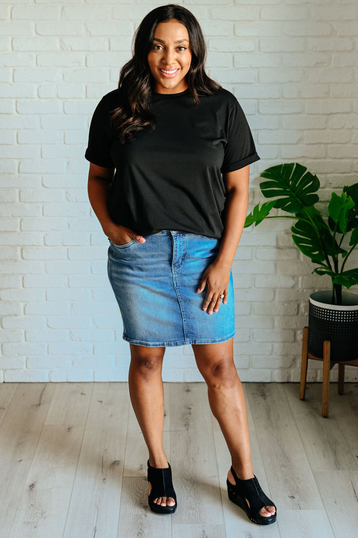 Uptown Crew T-Shirt in Black-Short Sleeve Tops-Inspired by Justeen-Women's Clothing Boutique