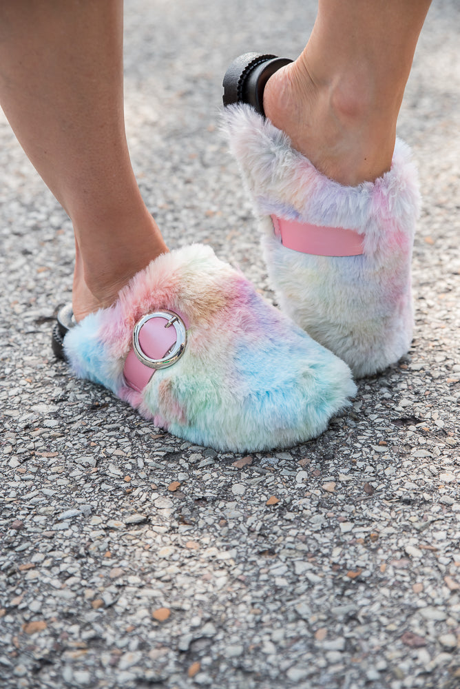 Get Cozy Slippers Inspired by Justeen