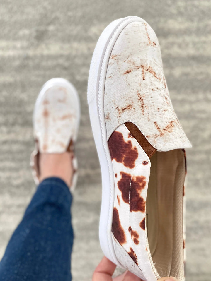 Stylin' Sneakers in Rusted White-MS-Everglades-Inspired by Justeen-Women's Clothing Boutique