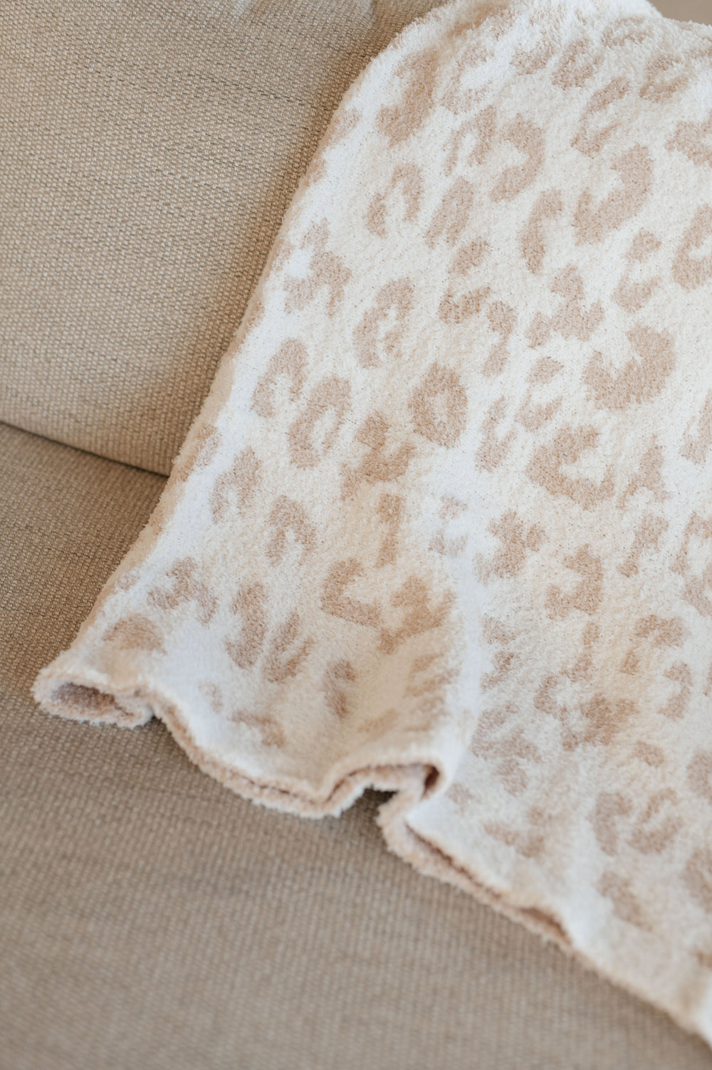Ari Blanket Single Cuddle Size in Neutral Animal-220 Beauty/Gift-Inspired by Justeen-Women's Clothing Boutique in Chicago, Illinois
