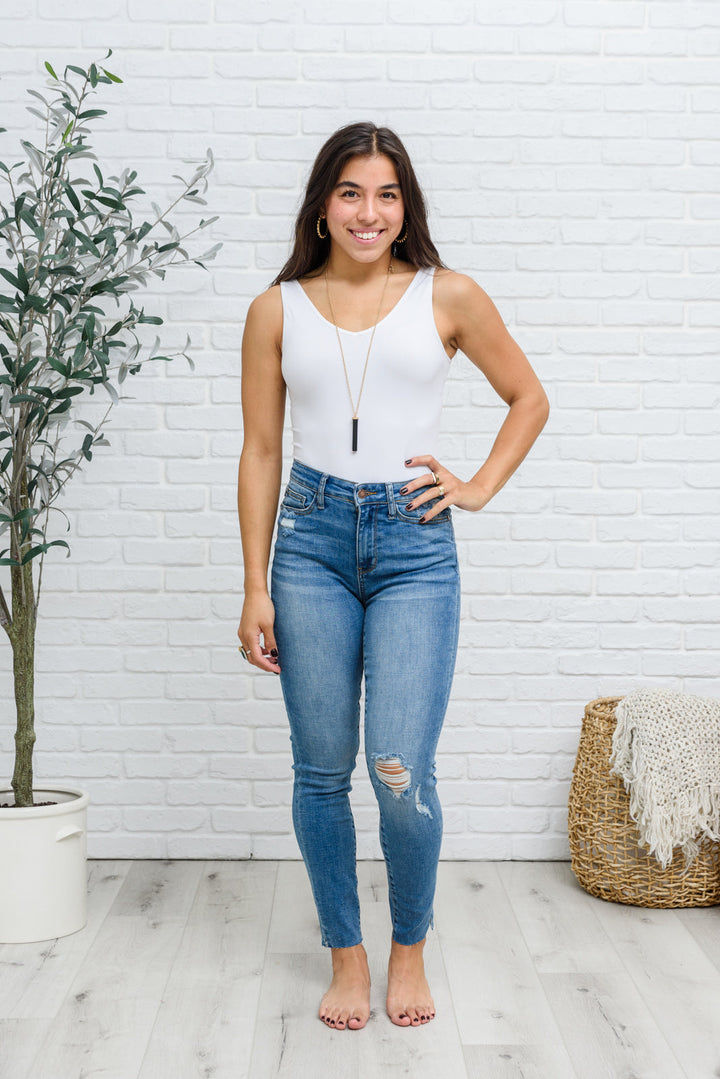 Hi-waisted Dandelion Embroidery Skinny-Denim-Inspired by Justeen-Women's Clothing Boutique