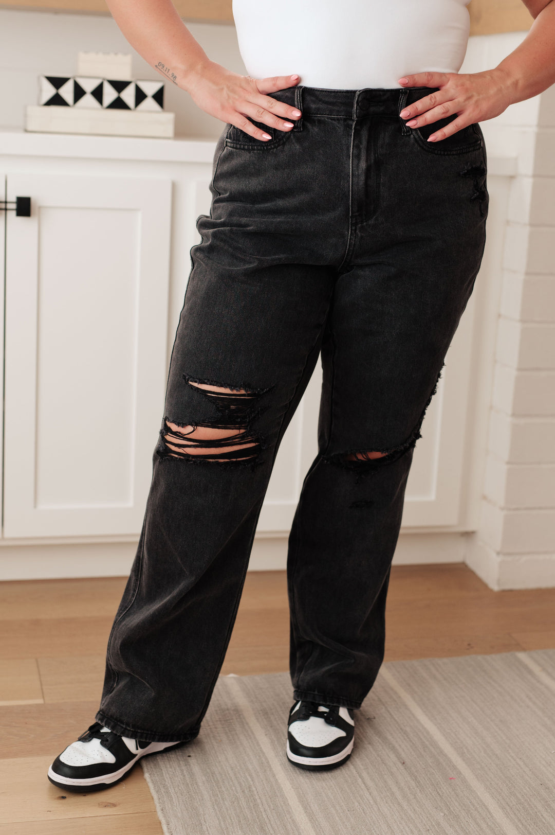 Susannah High Rise Rigid Magic 90's Distressed Straight Jeans in Black-Denim-Inspired by Justeen-Women's Clothing Boutique